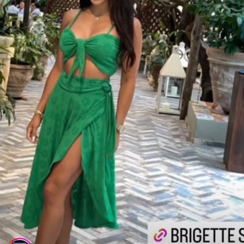 Josa Tulum Green Terrycloth Floral The Brigitte Top and Wrap Skirt Set size OS